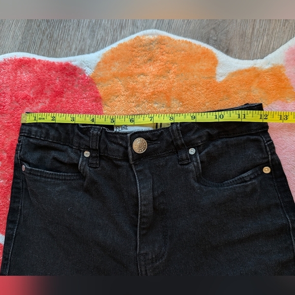 🖤 Black Flare Jeans - Picture 5 of 5